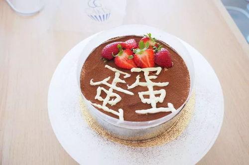 娱乐吃瓜酱蛋糕视频在线观看,揭秘网红美食背后的故事